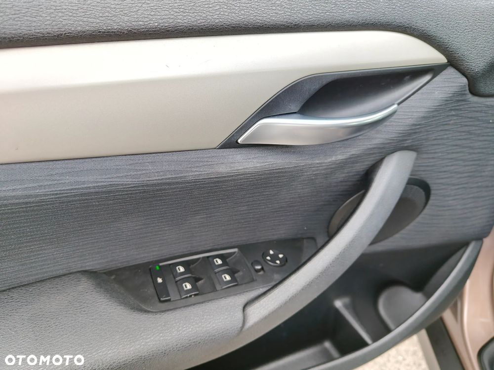 BMW X1 sDrive18d - 18