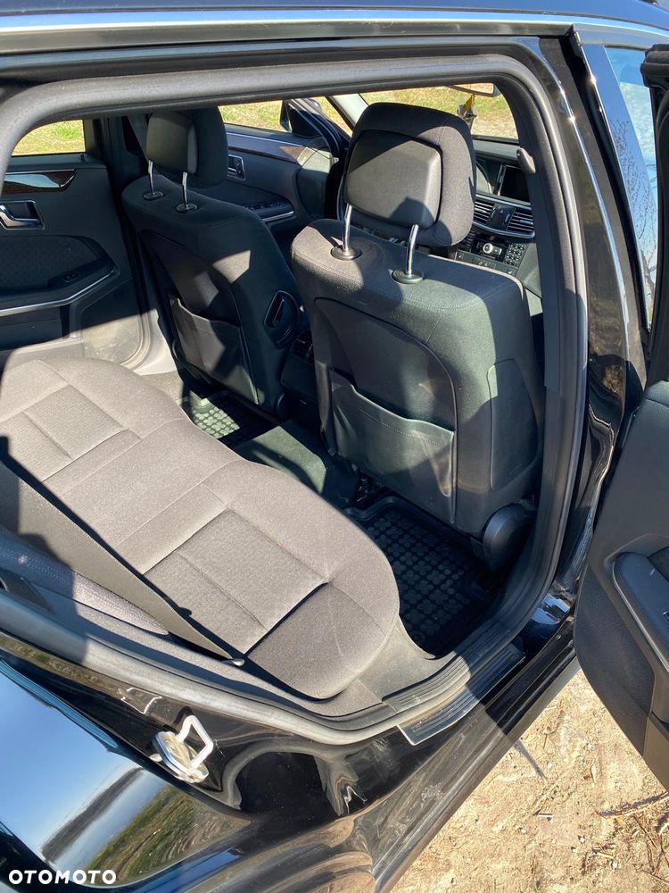 Mercedes-Benz Klasa E 220 CDI DPF BlueEFFICIENCY Automatik - 3