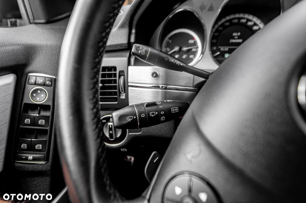 Mercedes-Benz GLK 250 CDI DPF 4Matic BlueEFFICIENCY 7G-TRONIC SPORT EDITION - 35