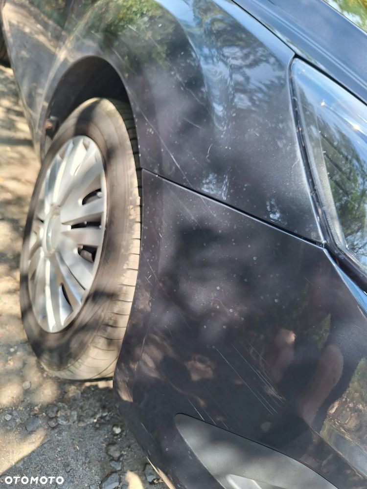 Ford Focus 1.8 FF Trend - 18