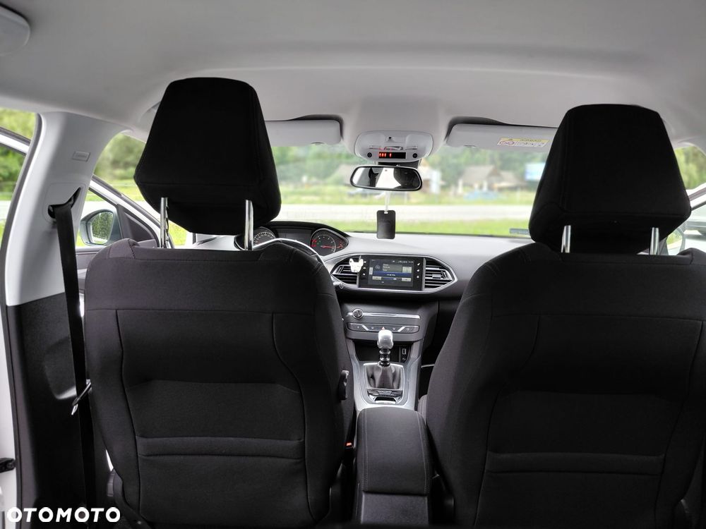 Peugeot 308 1.2 PureTech Allure S&S - 5
