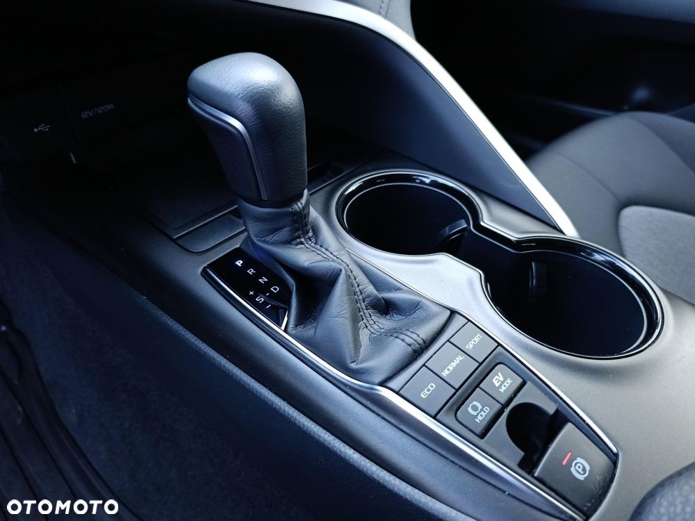 Toyota Camry 2.5 Hybrid Comfort CVT - 19