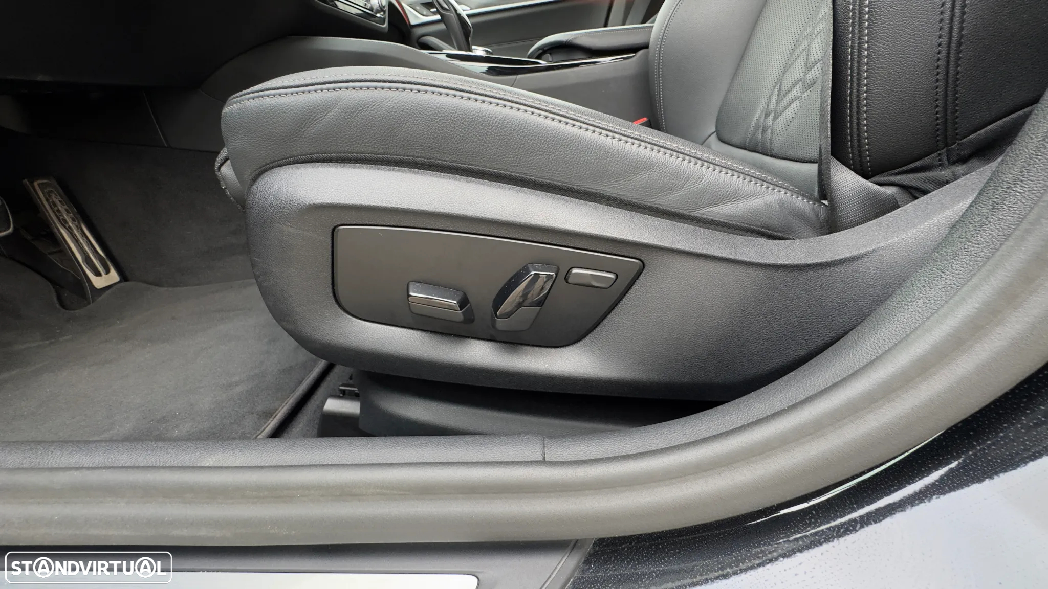 BMW 520 d Pack Desportivo M Auto - 20