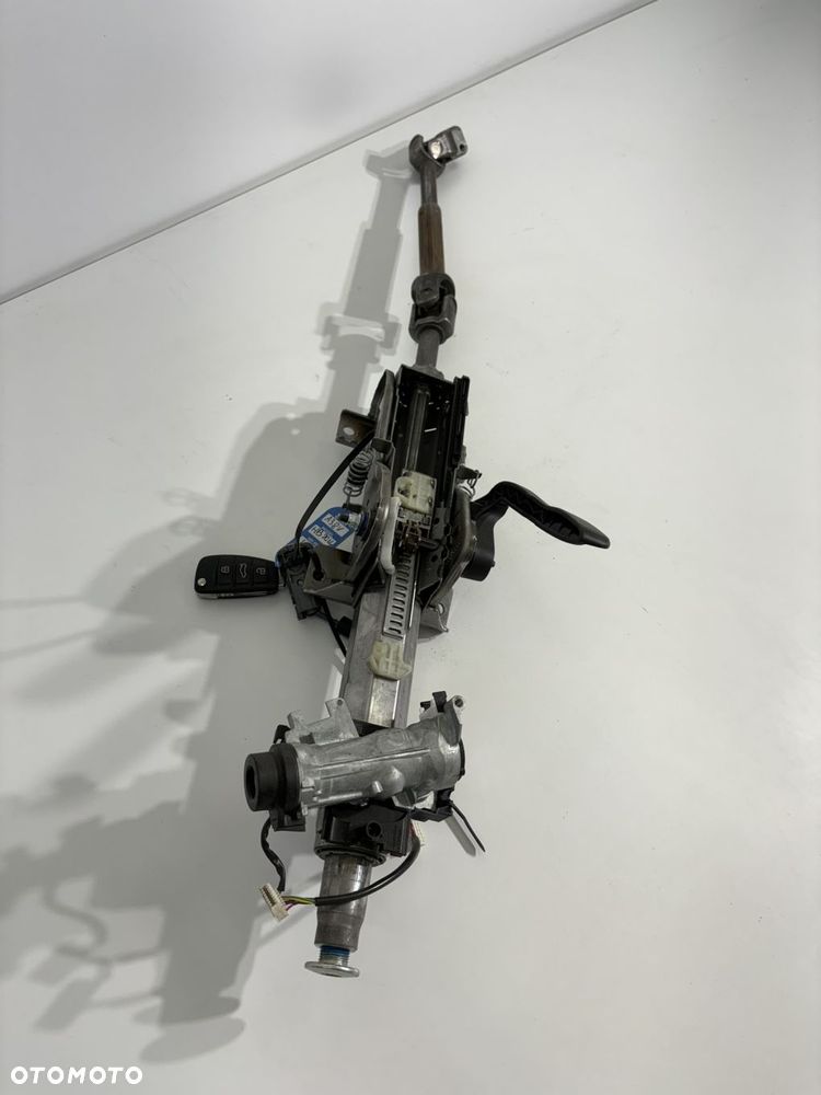 STACYJKA Z KLUCZEM I BĘBENKIEM 2.0 TDI KOLUMNA Audi A3 8V 0V4 - 1