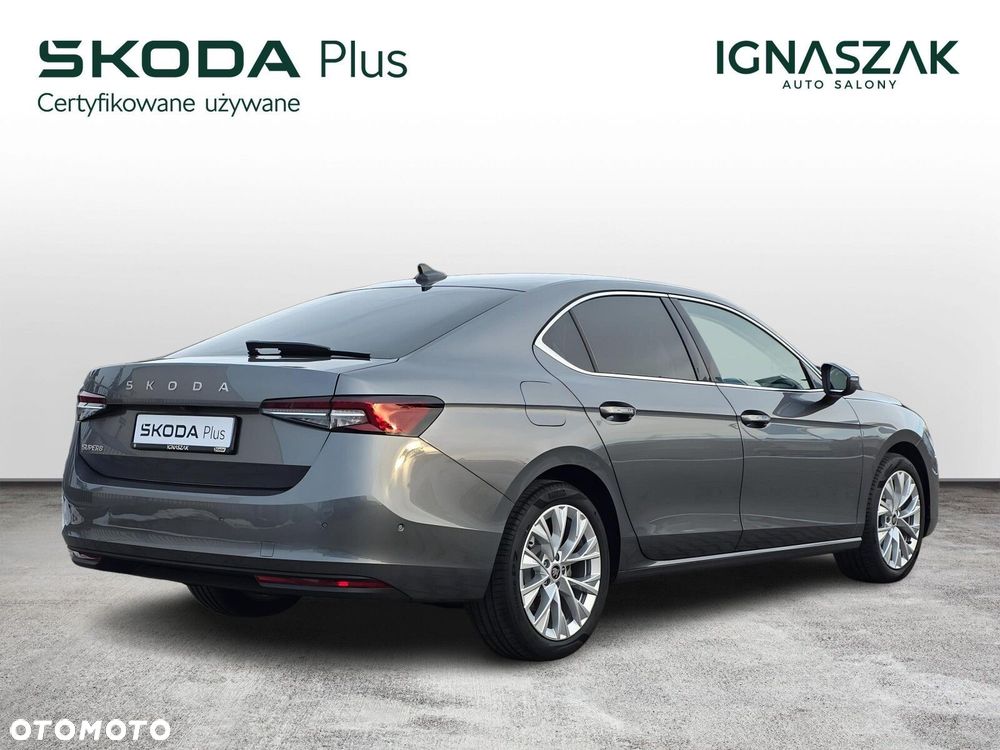 Skoda Superb 2.0 TSI Selection DSG - 5