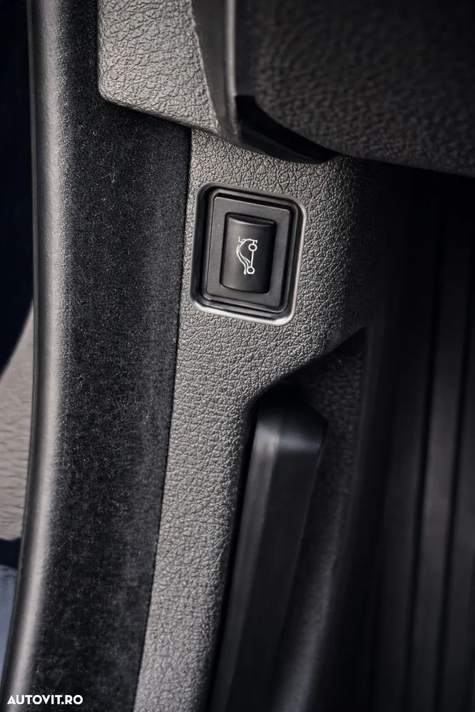 BMW Seria 5 525d xDrive Aut. Luxury Line - 19