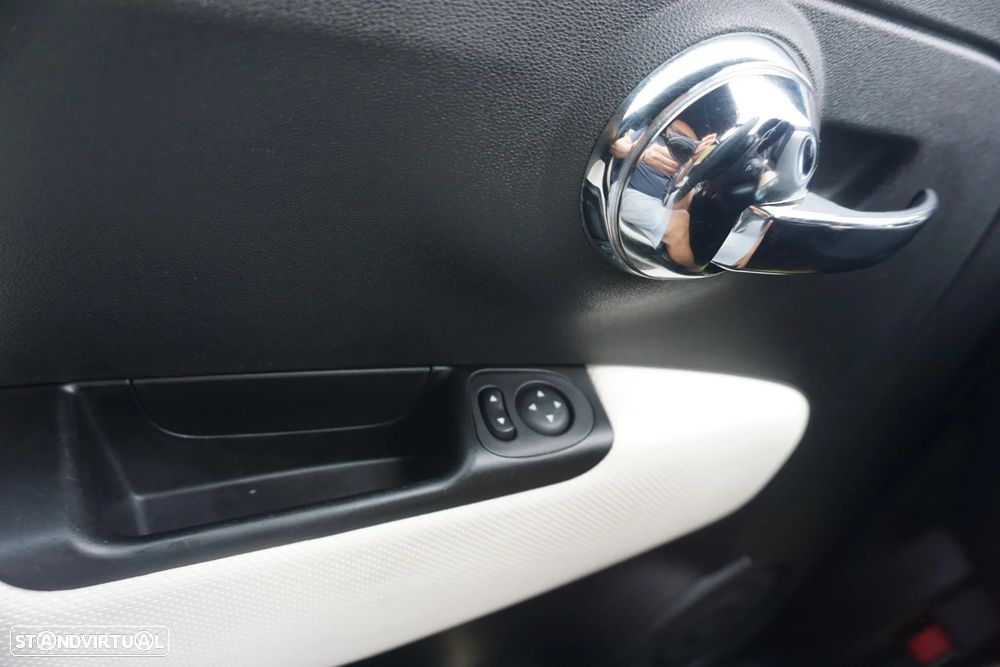 Fiat 500 1.2 Lounge J16 - 17