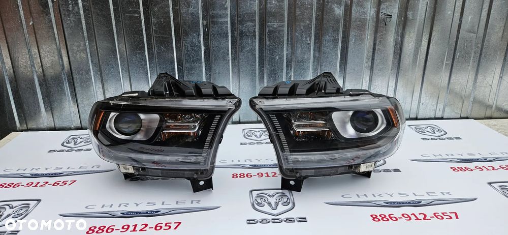 Dodge Durango III LIFT 2014- Kompletny reflektor lewy Lampa lewa P68299131AD Kompletny reflektor prawy Lampa prawa P68299130AD KOMPLETNY lampy Oryginalne MOPAR WERSJA RT GT CZARNE ŚRODKI