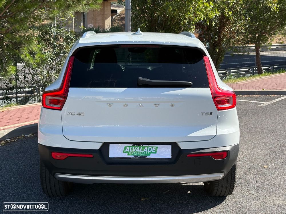 Volvo XC 40 1.5 T5 PHEV Momentum Plus - 8