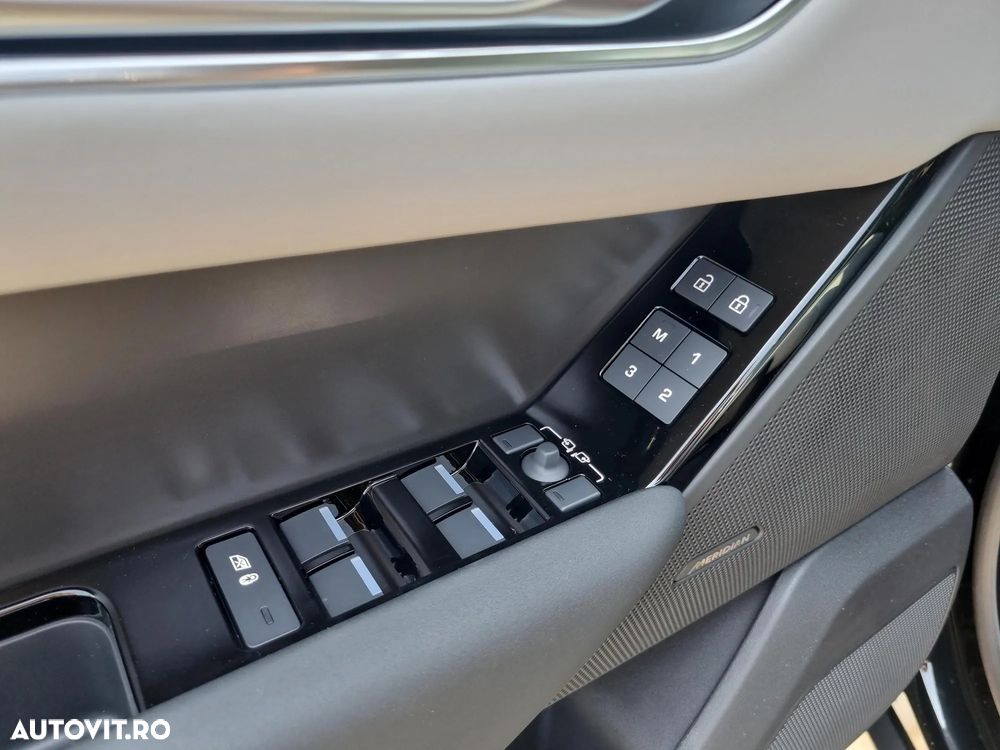 Land Rover Range Rover Velar 3.0 D300 MHEV Dynamic SE - 14