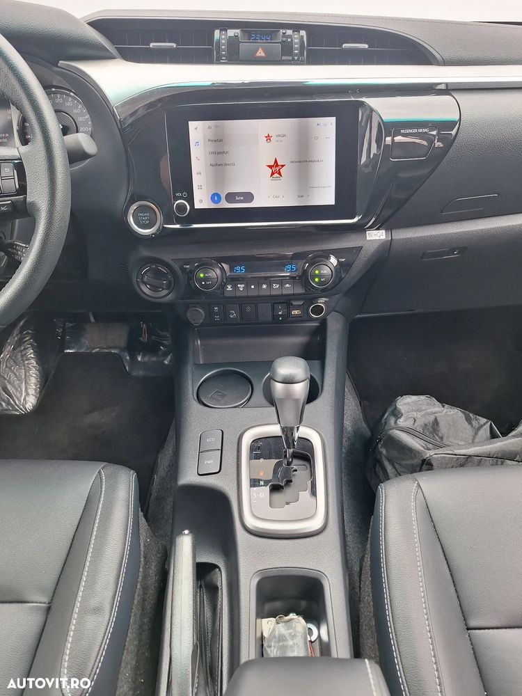 Toyota Hilux 2.4D 150CP 4x4 Double Cab AT Executive - 13