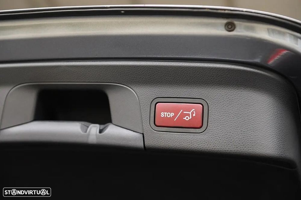 Mercedes-Benz GLC 250 d AMG Line 4-Matic - 24