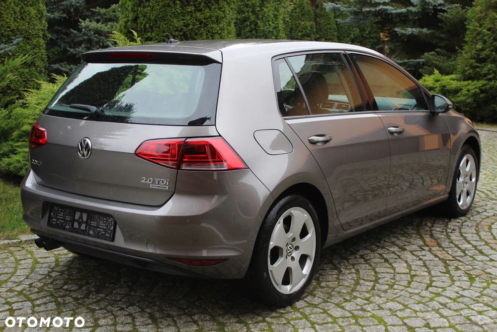 Volkswagen Golf 2.0 BlueTDI DSG Highline - 2