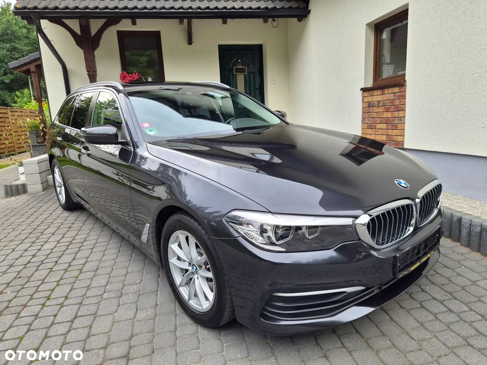 BMW Seria 5 530i Luxury Line - 24