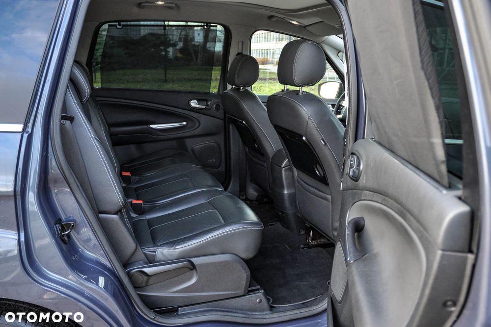 Ford S-Max 2.0 TDCi DPF Titanium - 12