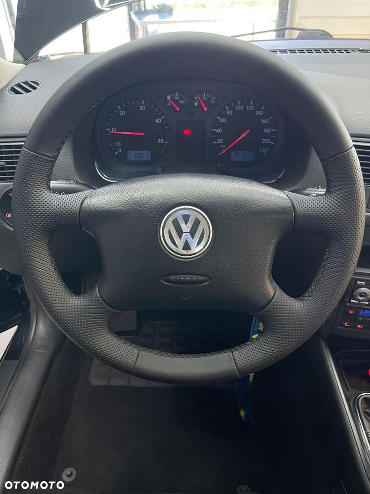 Volkswagen Golf 1.9 GL TDI - 12