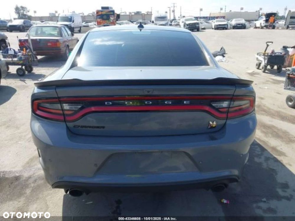 Dodge Charger - 4