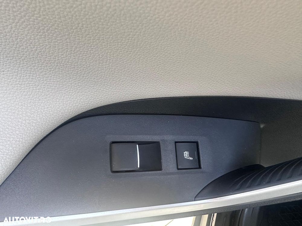 Toyota RAV4 2.5 VVT-iE 4x4 Luxury Premium - 14