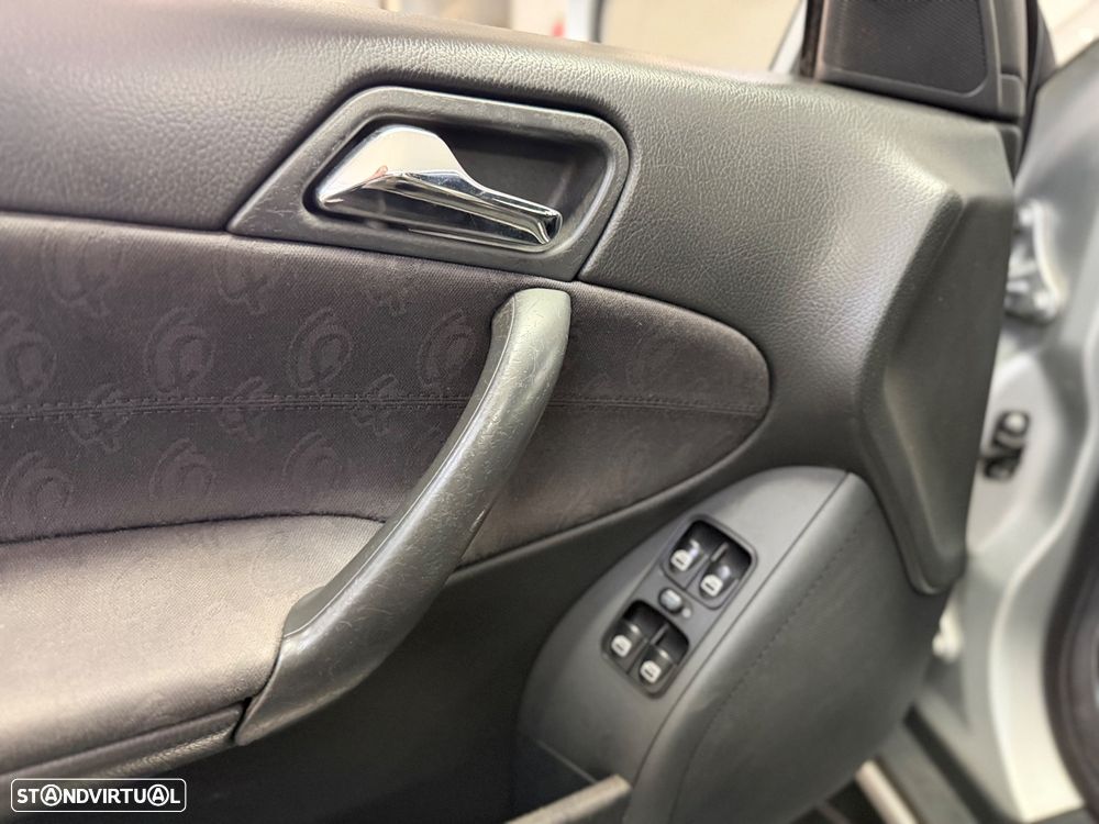 Mercedes-Benz C 220 CDi Avantgarde - 15