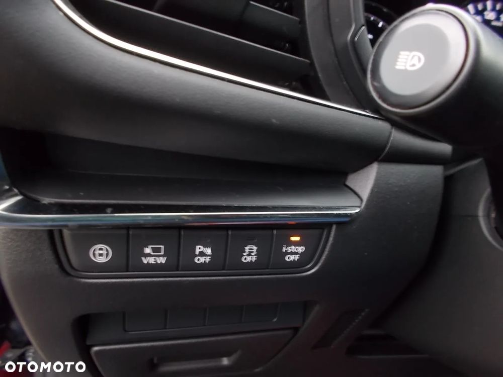 Mazda 3 SKYACTIV-D 1.8 - 11