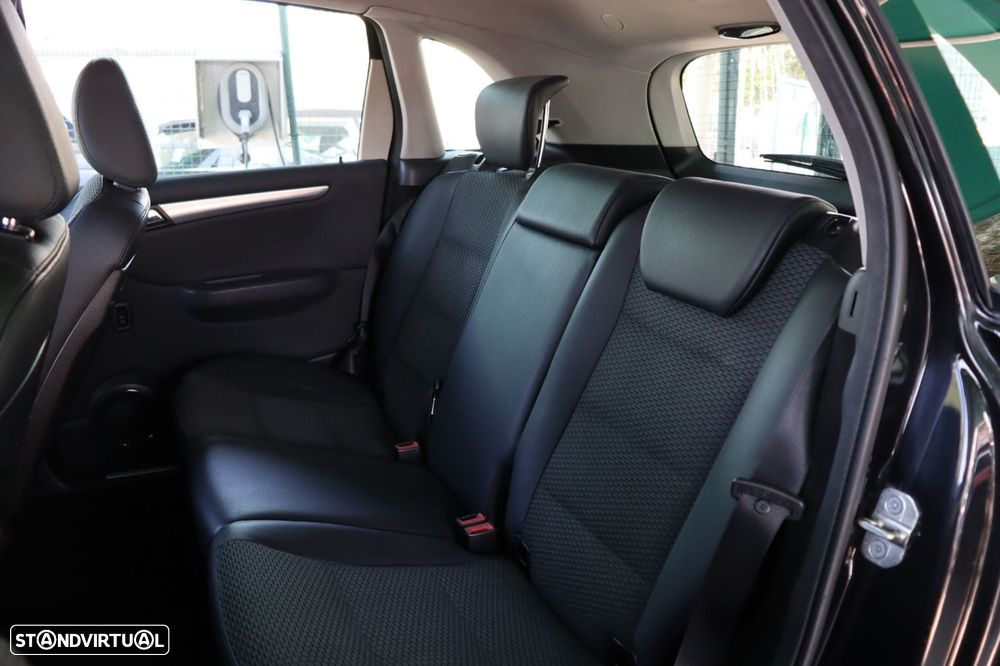 Mercedes-Benz B 180 CDi - 10