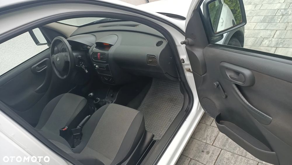 Opel Combo - 8