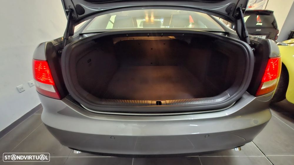 Audi A6 Avant 2.0 TDI Exclusive I - 17