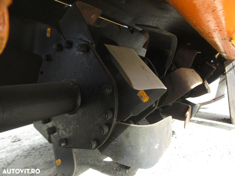 Howard Freza de pamant 1.40 - 9