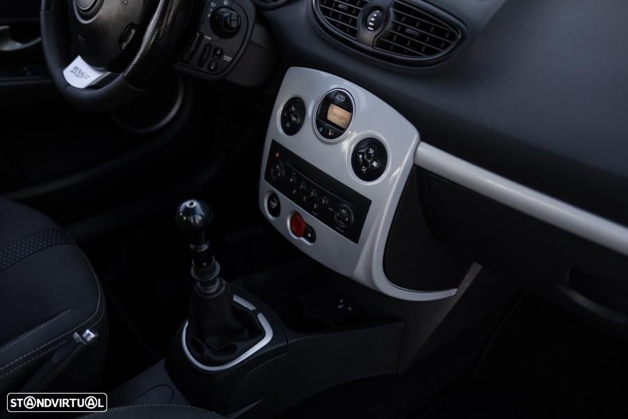 Renault Clio 2.0 16V Sport - 38