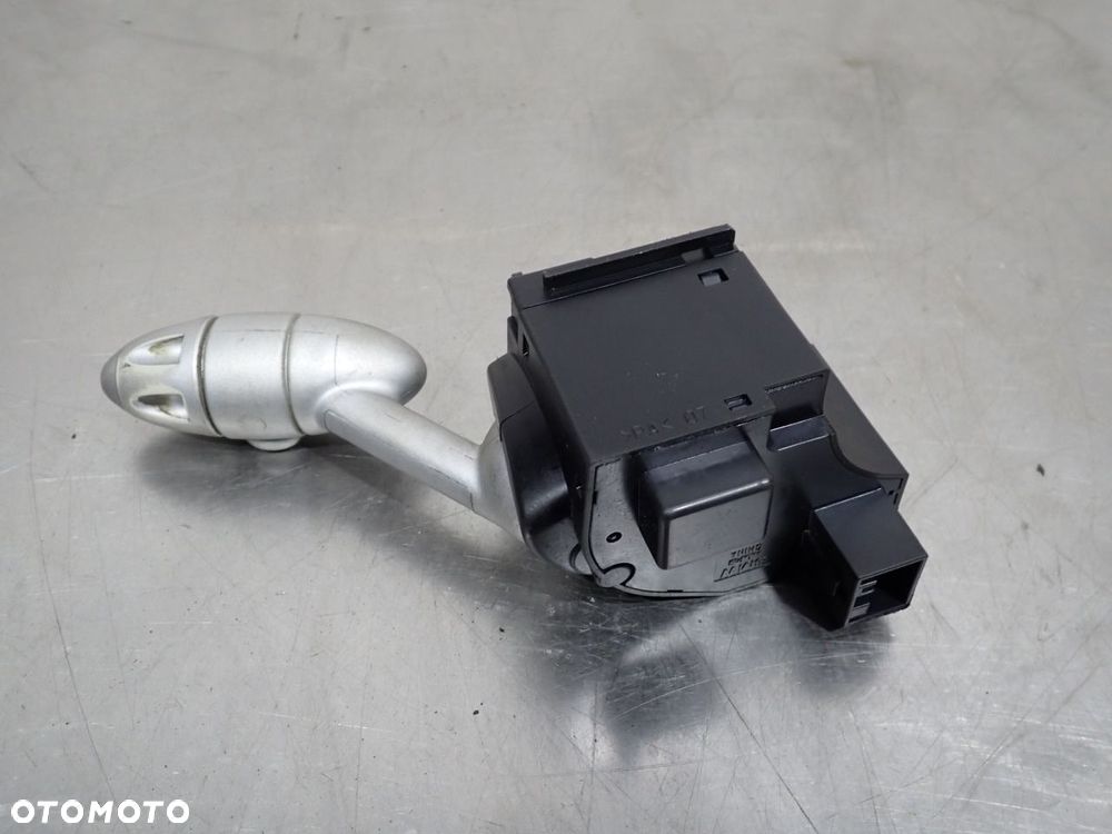 MANETKA PRZEŁĄCZNIK ŚWIATEŁ KIERUNKOWSKAZÓW MINI ONE D 1484333 - 4