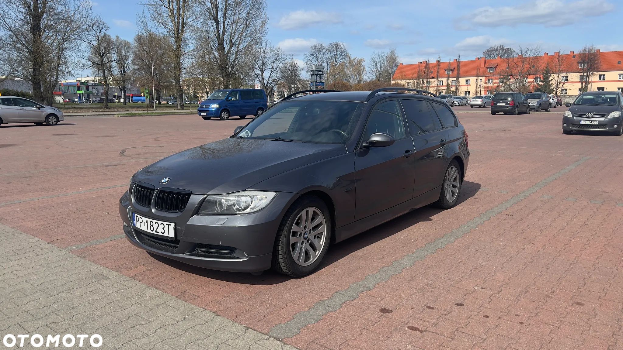 BMW Seria 3 320i - 1