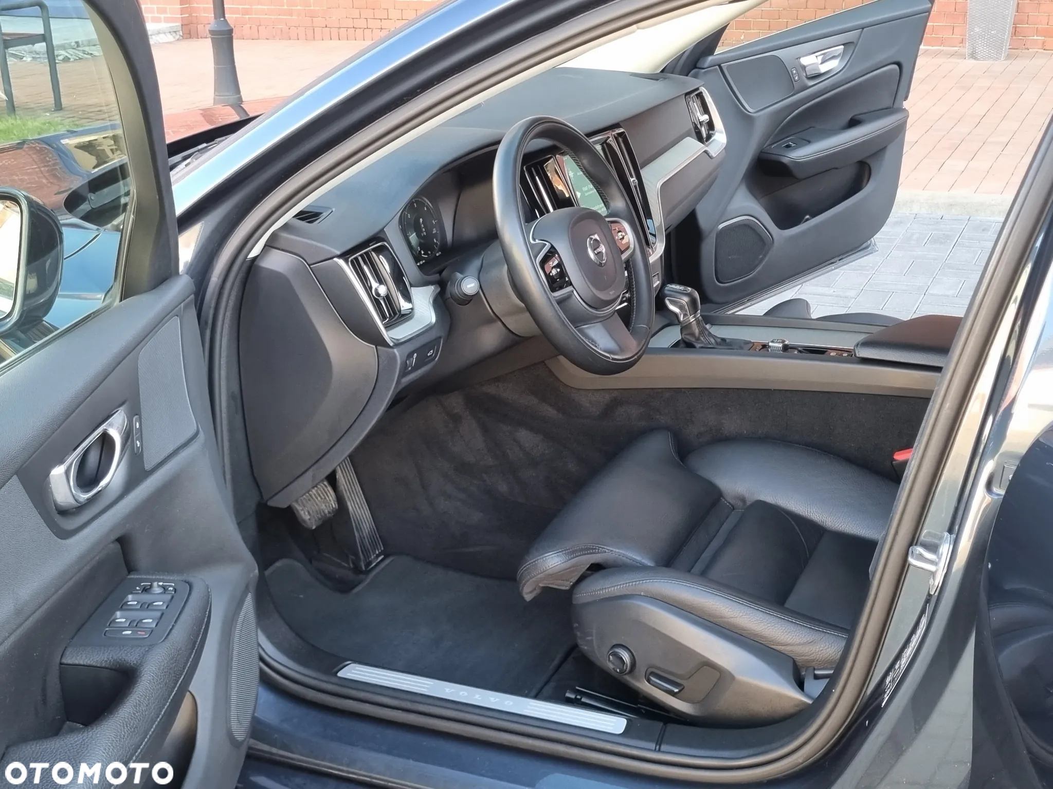 Volvo V60 D4 Inscription - 30