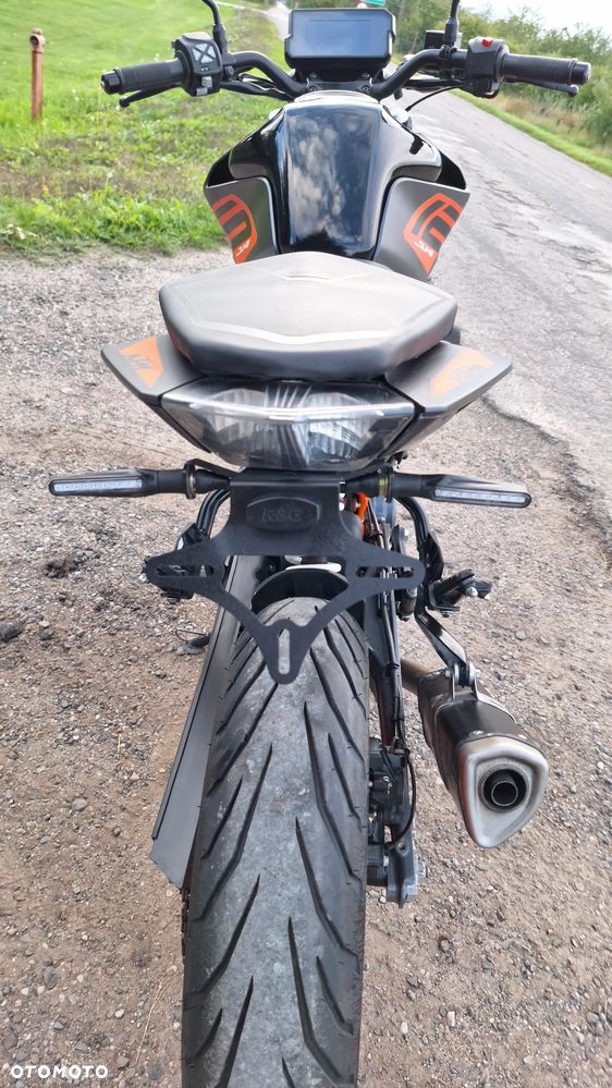 KTM Duke 125 - 18