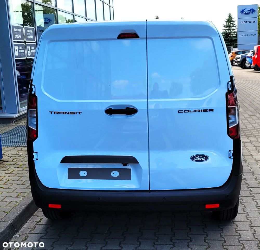 Ford Transit Courier - 7