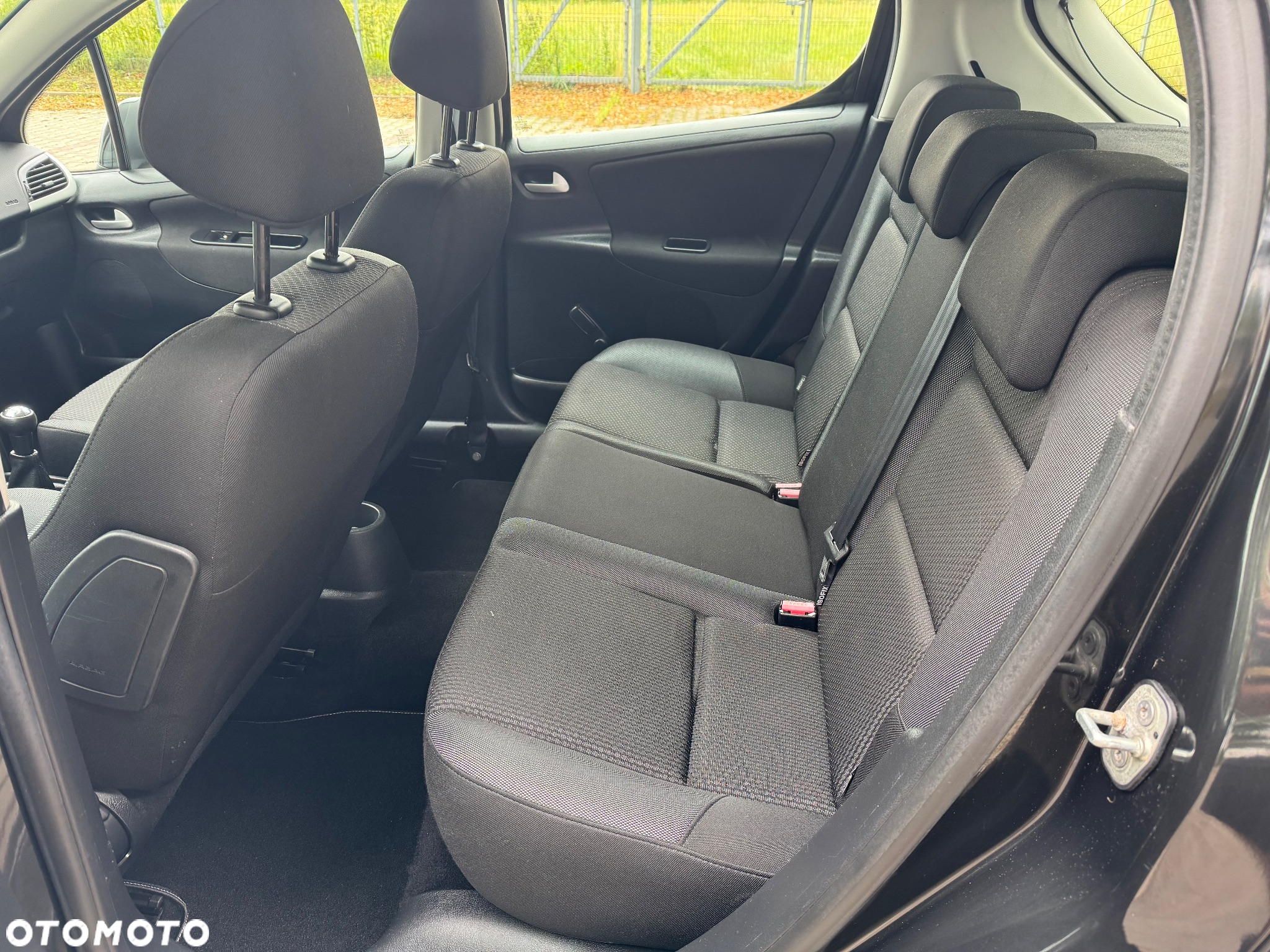 Peugeot 207 - 18