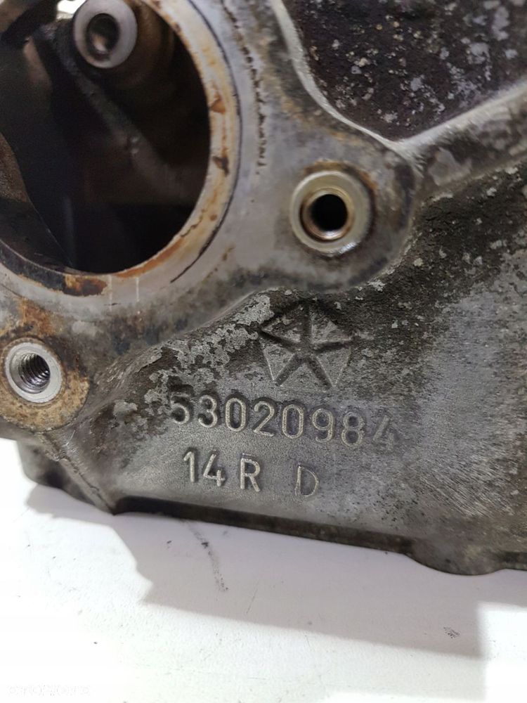 głowica prawa silnika 3.7 jeep cherokee liberty kj - 12