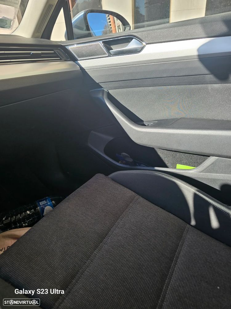 VW Passat Variant 1.6 TDI Confortline DSG - 5