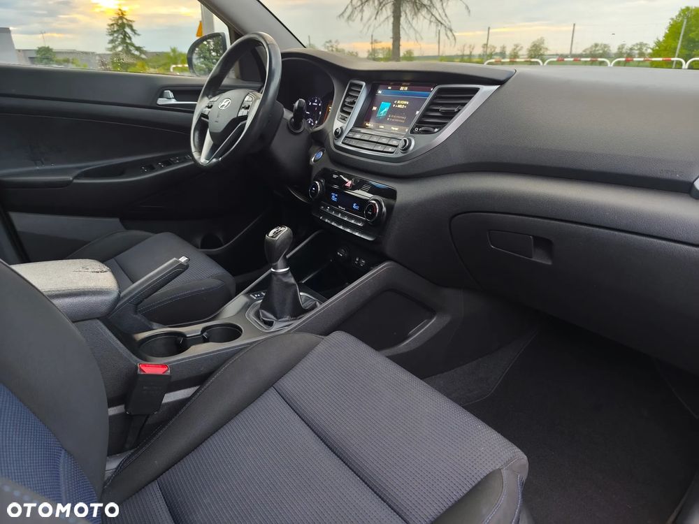 Hyundai Tucson blue 1.7 CRDi 2WD Passion Plus - 8