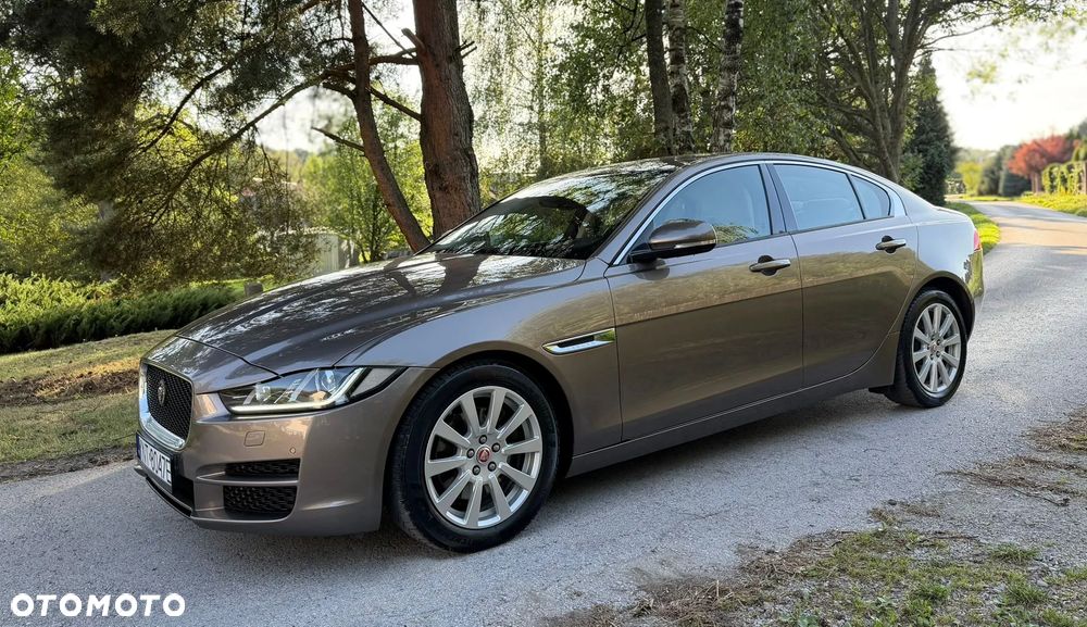 Jaguar Xe