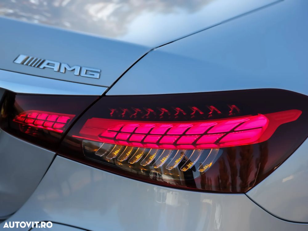 Mercedes-Benz E 300 9G-TRONIC AMG Line - 14