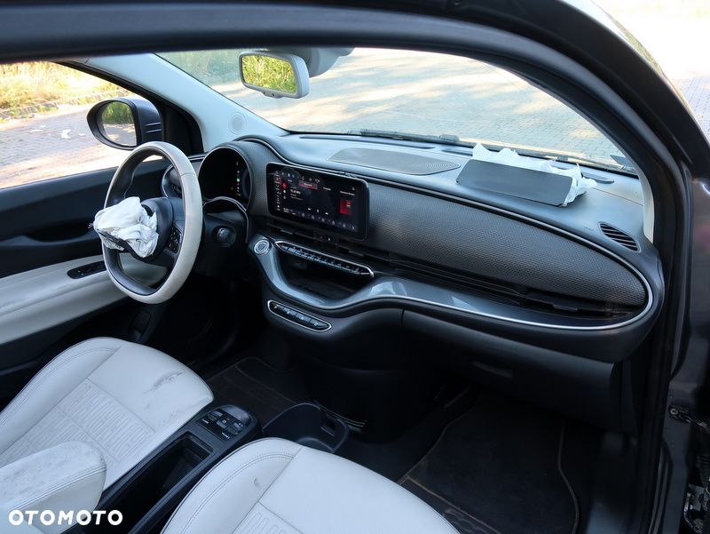 Fiat 500e ver-42-kwh-la-prima - 15