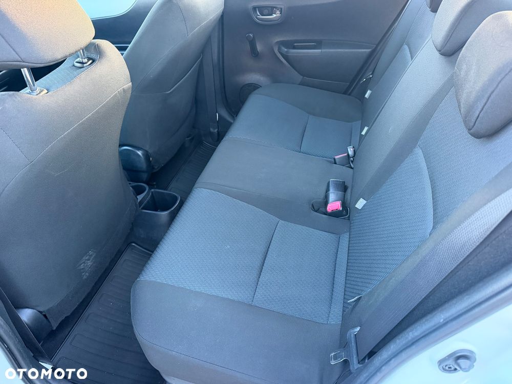 Toyota Yaris 1.5 VVT-i Life - 15