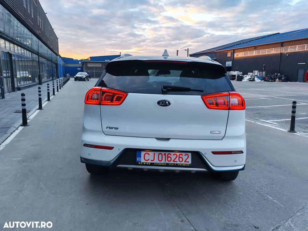 Kia Niro 1.6 GDI PHEV 2WD Aut. Edition 7 - 9