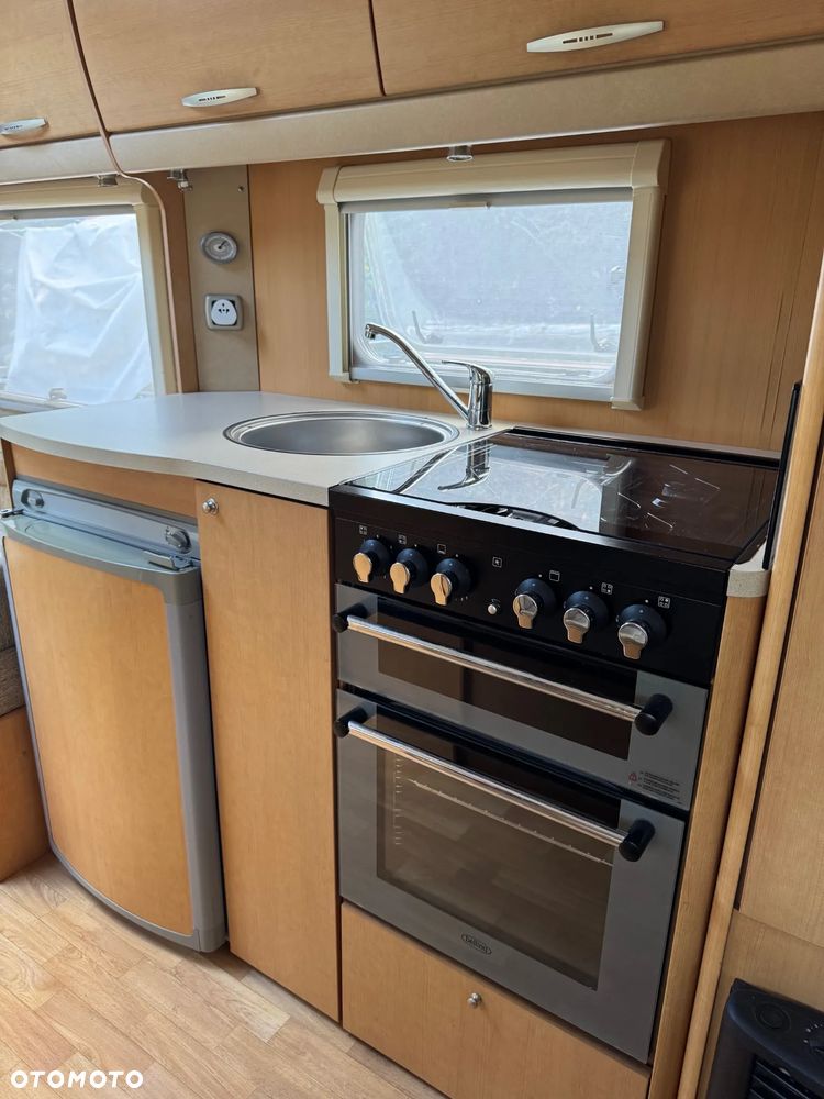 SWIFT Cardinal 330 - 3