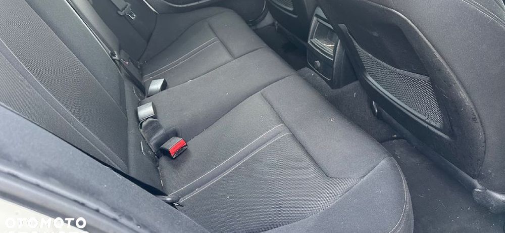 BMW Seria 1 120d xDrive Sport-Aut Sport Line - 17