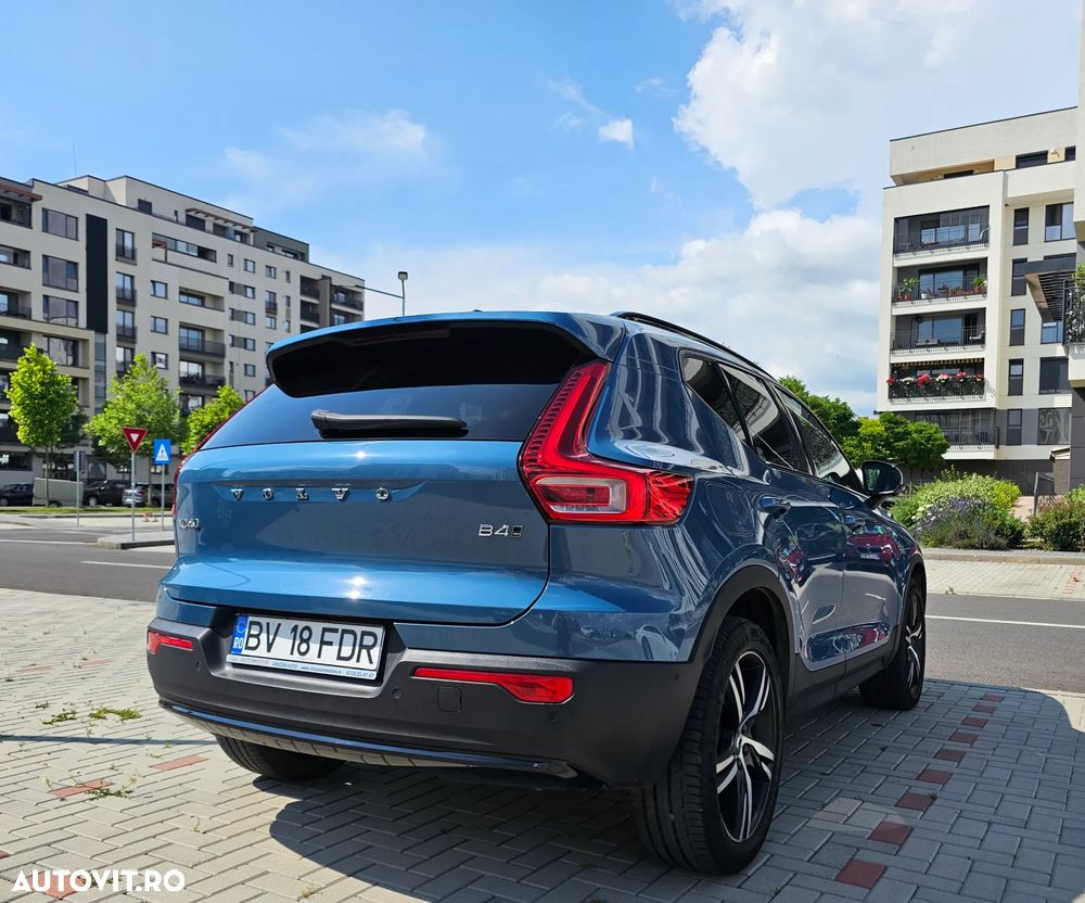 Volvo XC 40 B4 B AWD DKG Plus Dark - 8