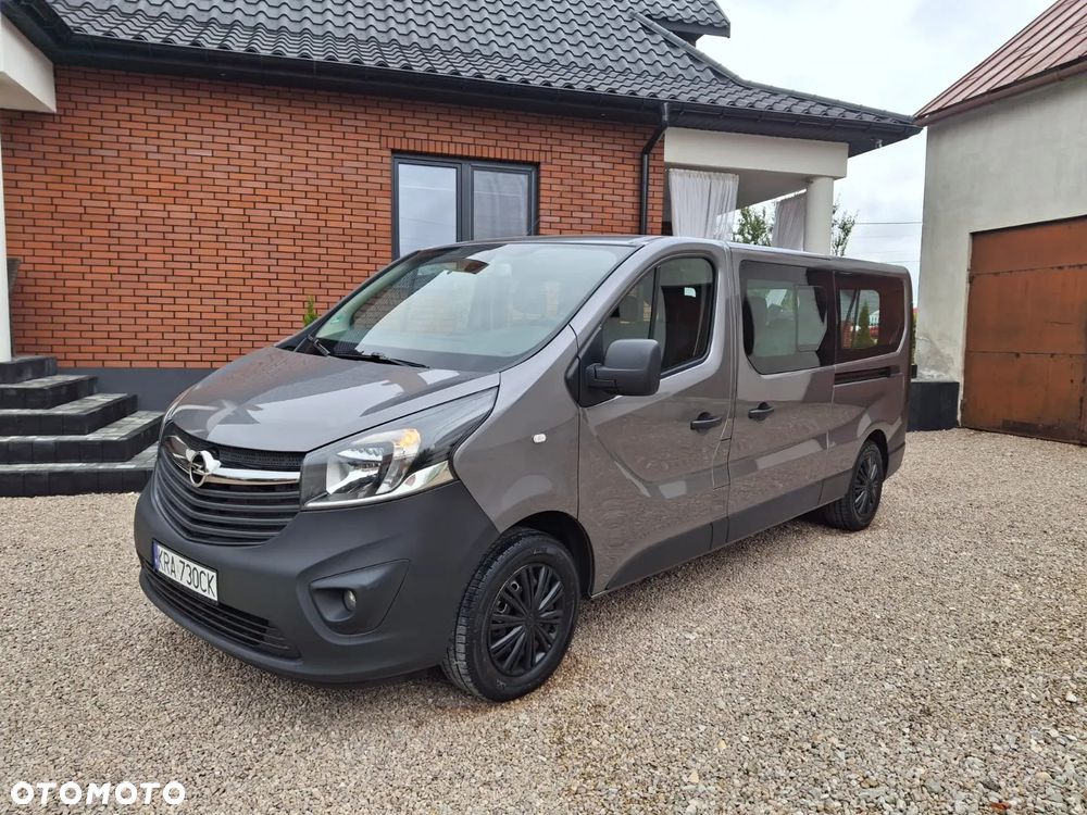 Opel Vivaro - 1