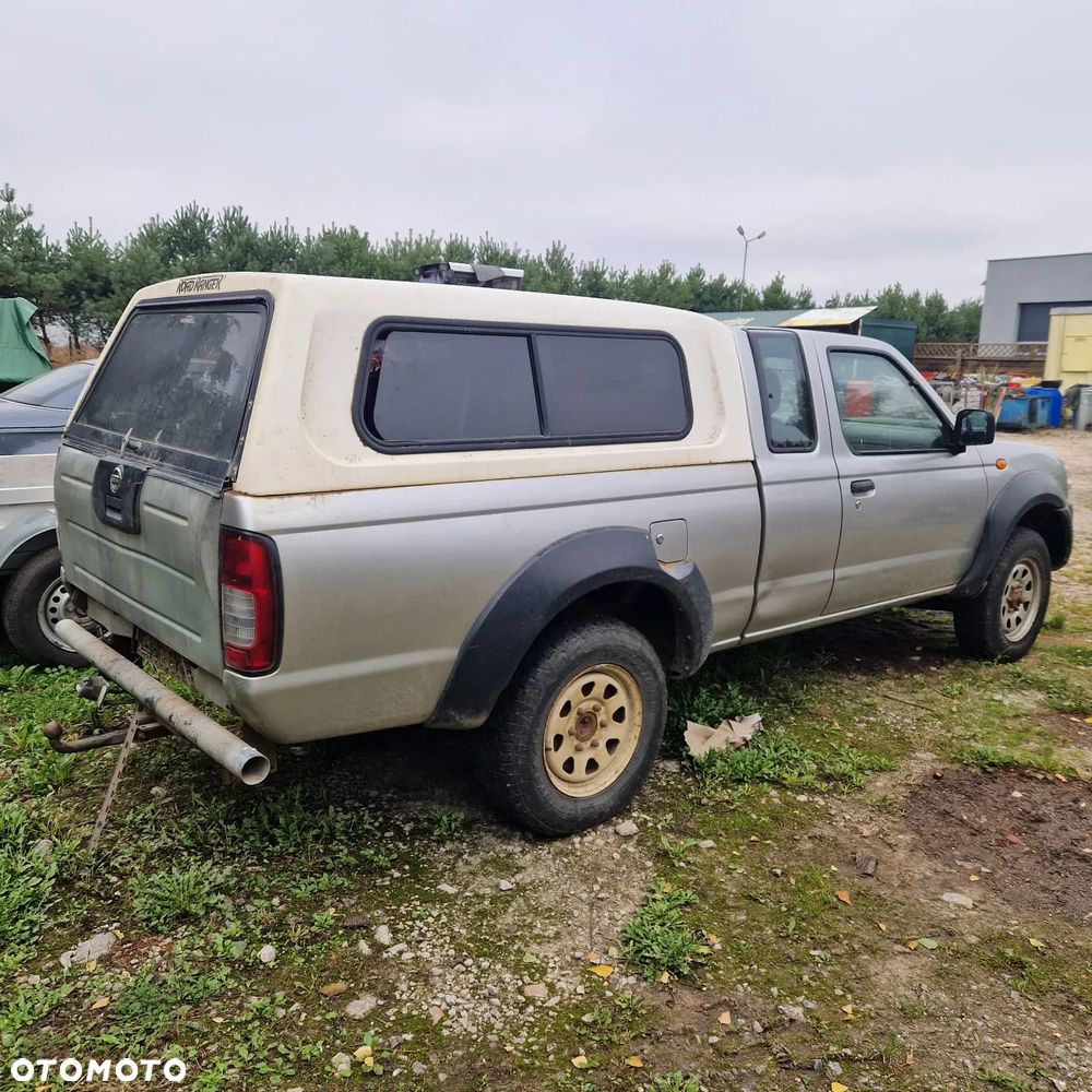 Nissan NP300 Pickup - 5