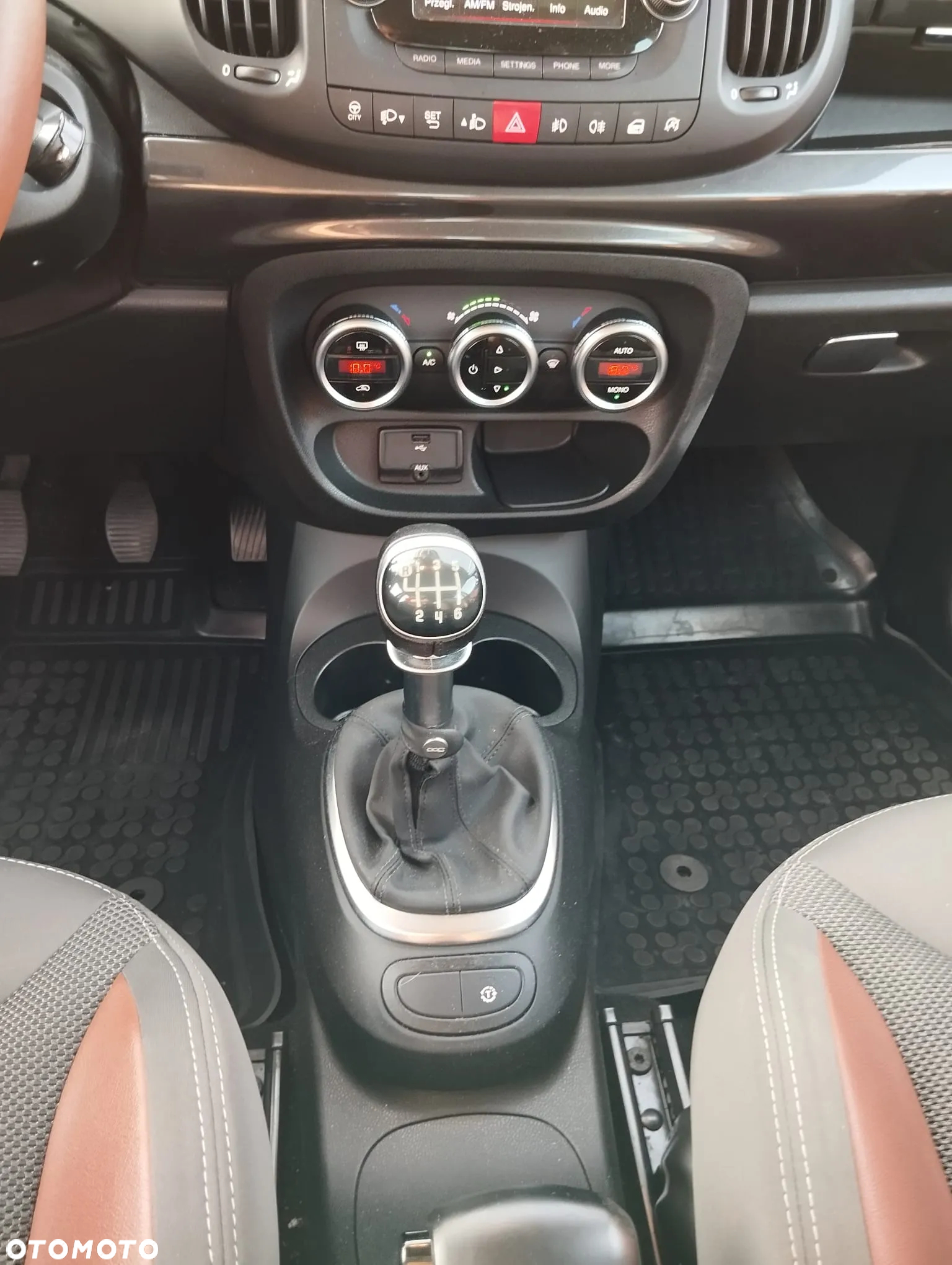 Fiat 500L 1.6 Multijet Trekking S&S - 11