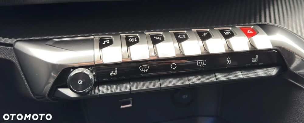 Peugeot 3008 THP 165 EAT6 Stop & Start Active - 24